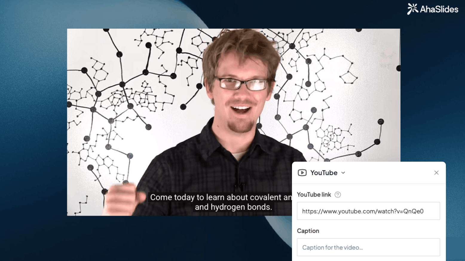 YouTube-videó lejátszása egy AhaSlides dián