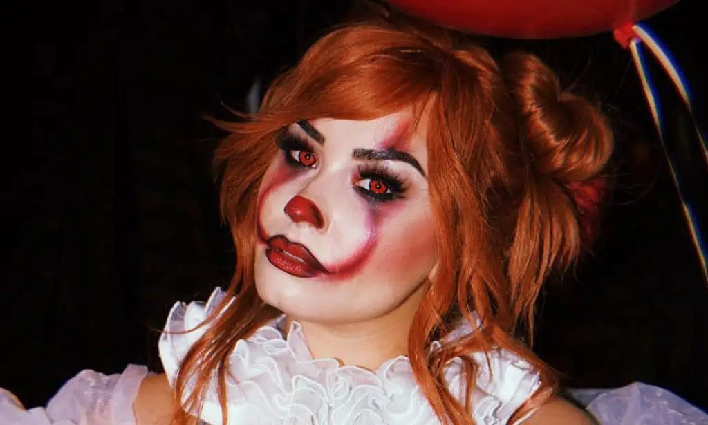 Demi Lovato kaip Pennywise