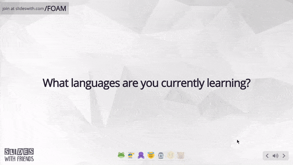 Een GIF van een samenwerkende woordwolk met antwoorden op de vraag 'welke talen leer je momenteel?'