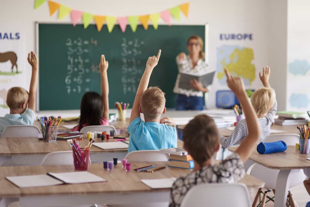 lustige fragen, die sie den schülern stellen können