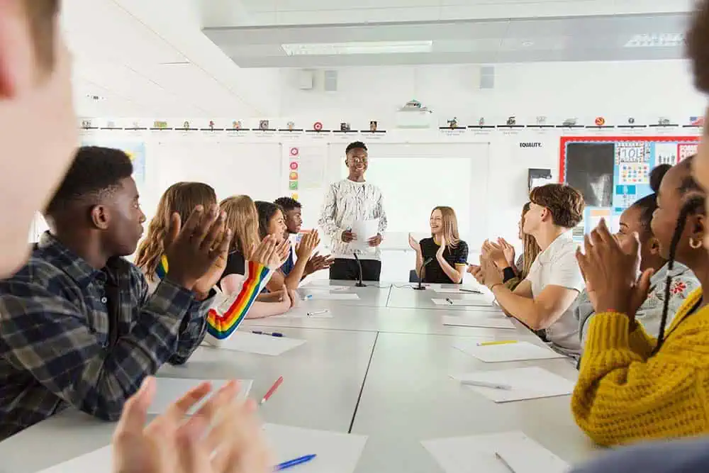 Suġġetti ta' Dibattitu tal-Istudenti