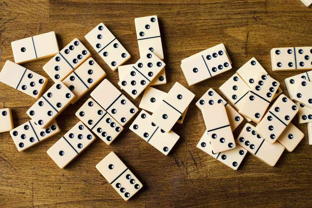 Dominoes - Geamannan Cuimhne airson Inbhich