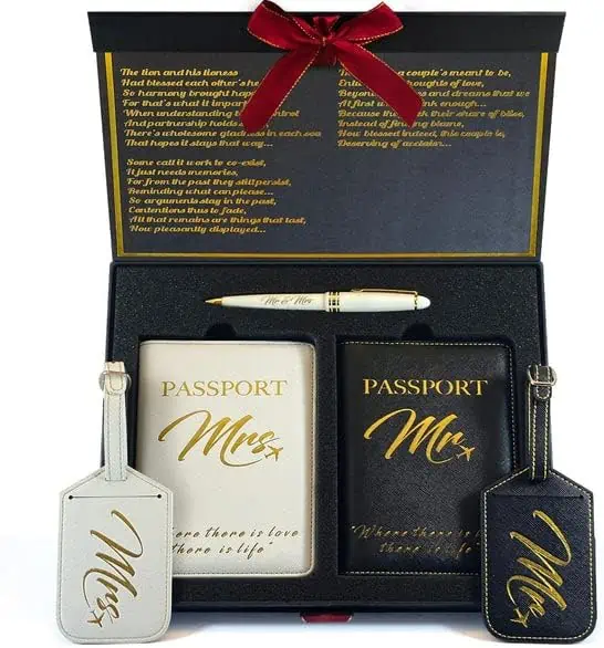 هدایای ازدواج برای دوستان - ست برچسب چمدان و نگهدارنده پاسپورت