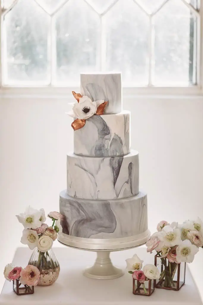 Marmurinis tortas – vestuvių tortų idėjos