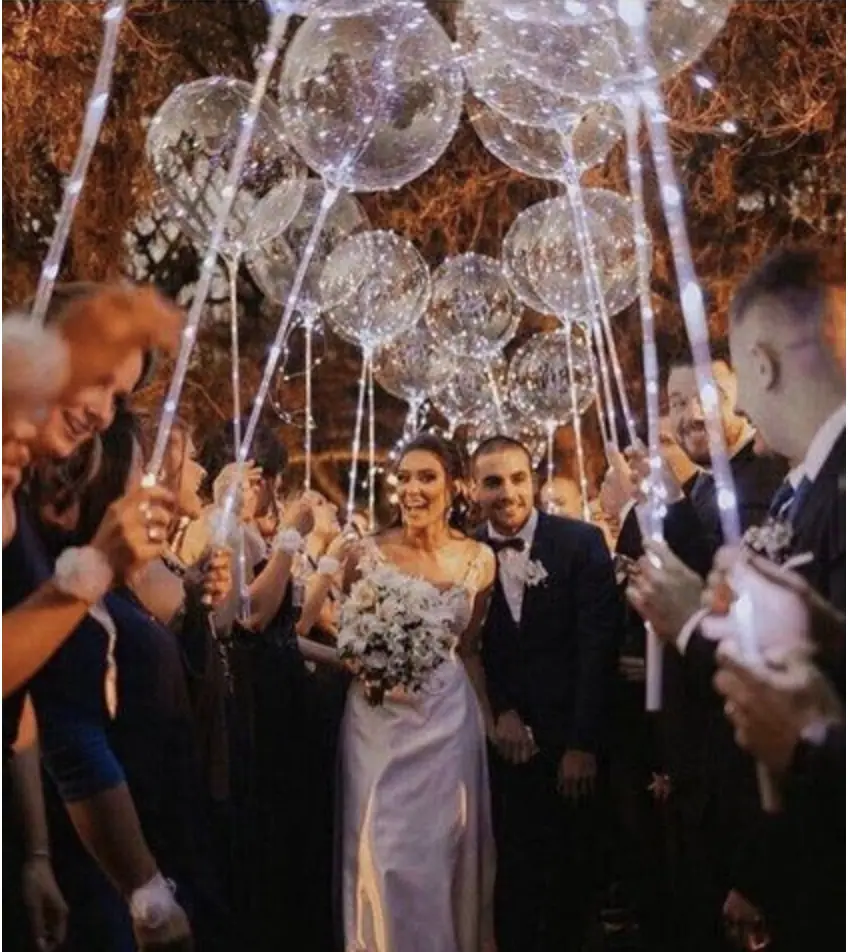 Весільні прикраси повітряними кулями