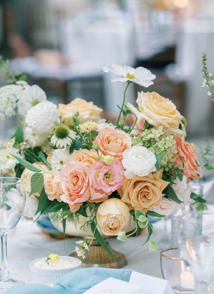 Vibrant flower arrangements for wedding